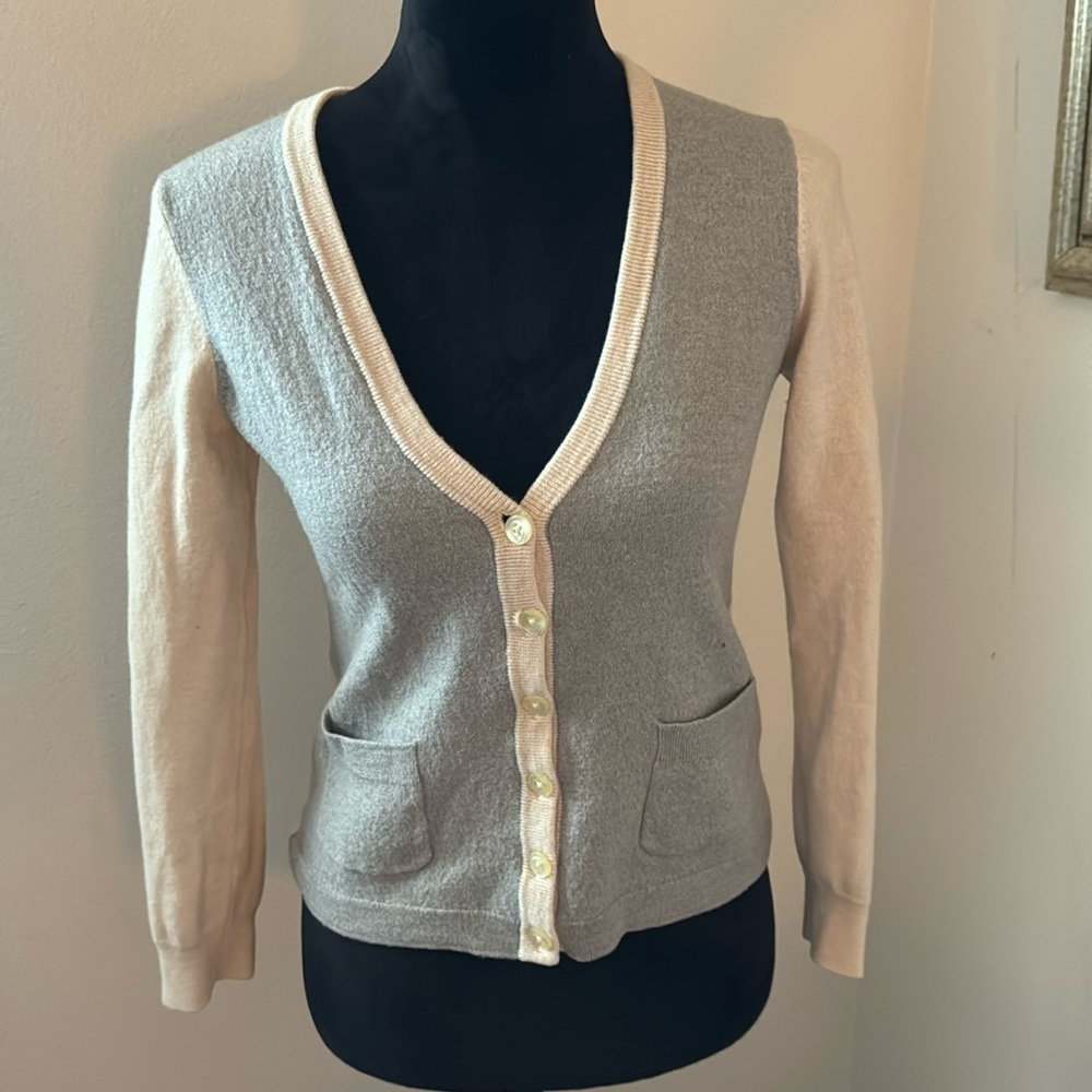 Penguin‎ by Munsing wear block color tan gray buttoned down wool Sz XS sweater